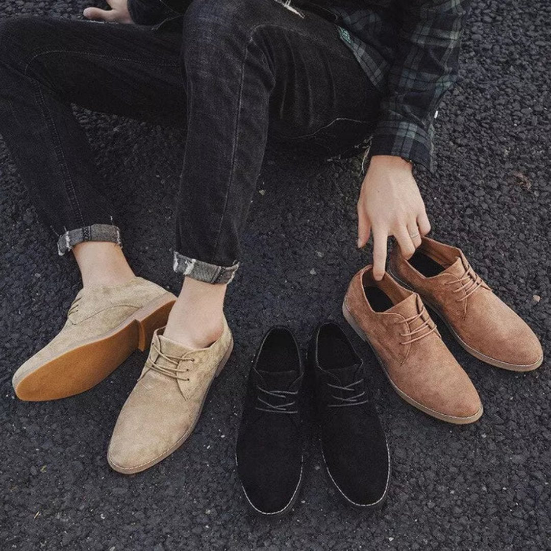 Sapato Casual em Couro Camurça - Minks British Style - Dom Conrado
