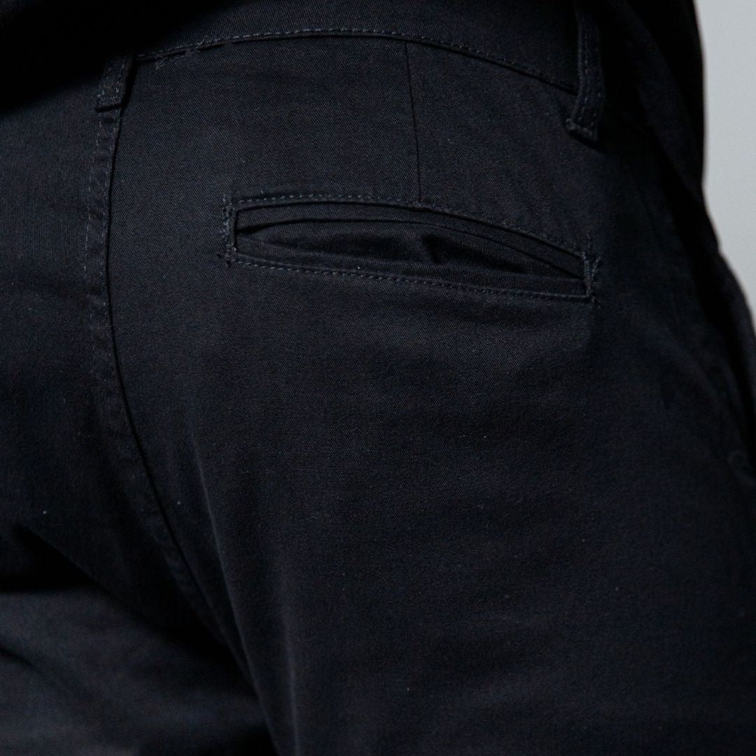 Calça Masculina Esporte Fino de Sarja Preta com Bolso Faca