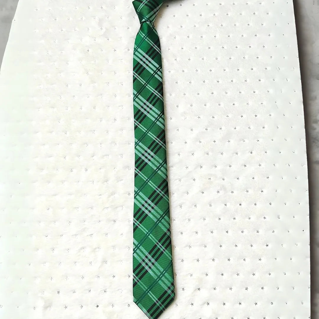 Gravata Social Masculina Xadrez Gregory - Estilo e Conforto para o Homem Moderno
