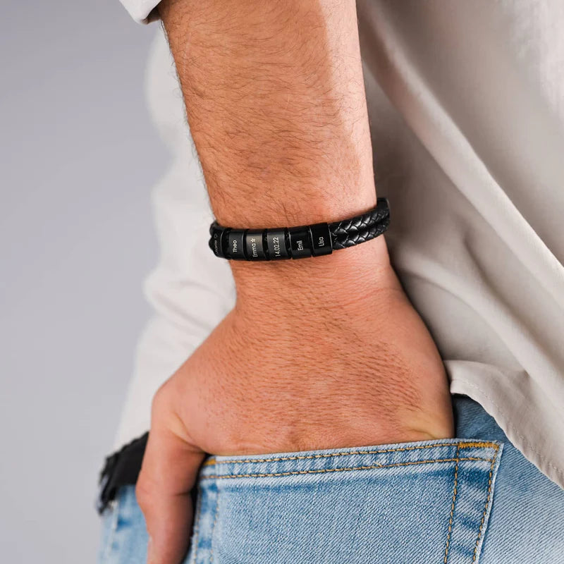 Pulseira de Couro Masculina Personalizada - Mashle - Enviar o Nome via Whatsapp