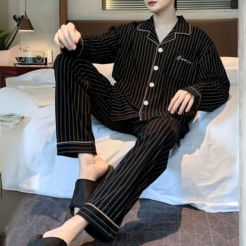 Pijama Masculino de Luxo em Malha Respirável com Botões - Nostrade | Dom Conrado