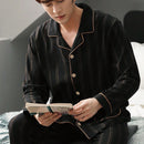 Pijama Masculino de Luxo em Malha Respirável com Botões - Nostrade | Dom Conrado