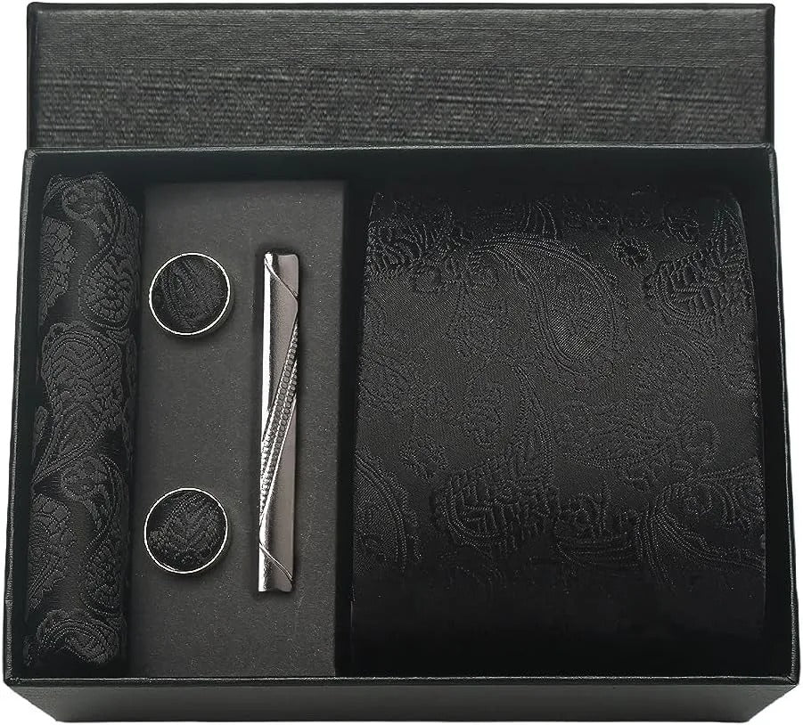 Conjunto Gravata Masculina em Seda com Lenço, Abotoadura e Clipe